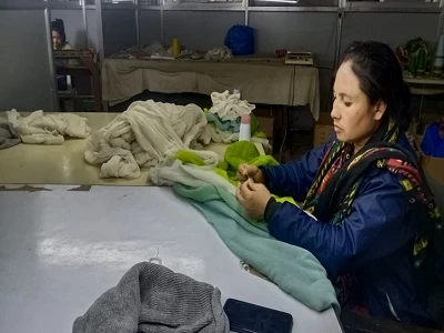 Cashmere accessories Manufacturer in Nepal